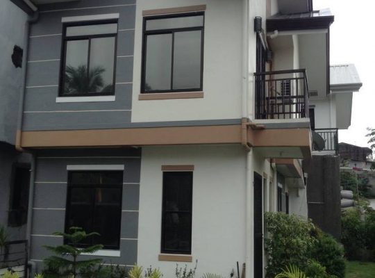 Caloocan House and Lot in Capitol Park Homes near SM Fairview