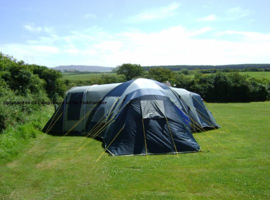 tent 9 man cost 500 new , very big tent in very good condition