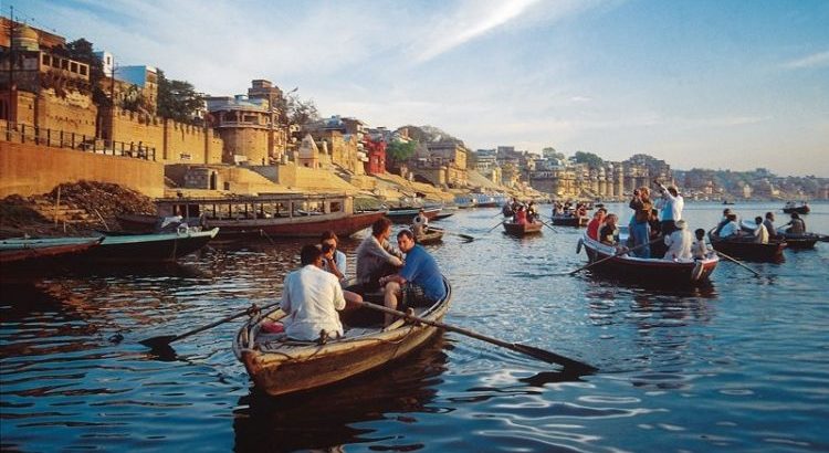 Immerse in the Sanctity of Ganga with our Varanasi Tour