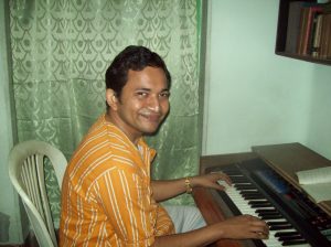 learn keyboard in kolkata from pratanu banerjee