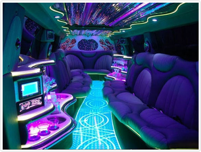 Oasis Limousines – Wedding Car Hire – Rolls Royce Bentley Hire