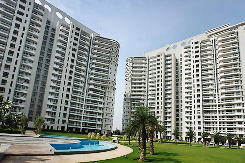 4 BHK Service Apartments in DLF The Icon for Rent on Golf Course Road