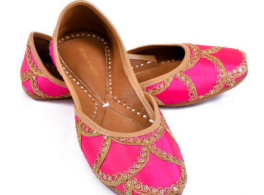 Purely Lush | Buy Handcrafted Ladies Juttis & Kolhapuri Chappals Online