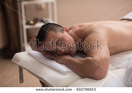 Filipino boys offer full body massage in Dubai