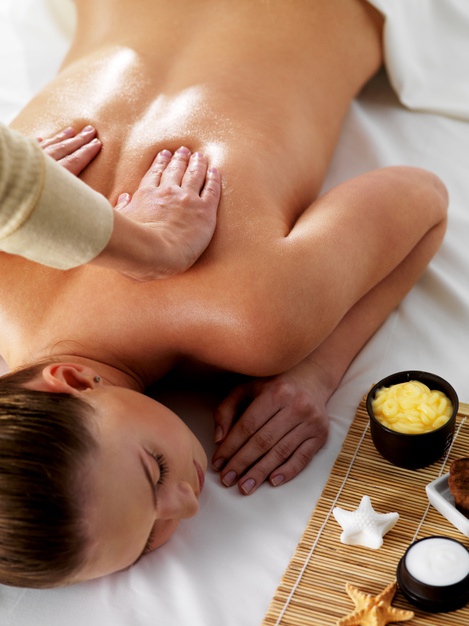 best Full body Aromatherapy Massage available on Kanchipuram