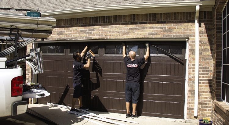 How to get Garage Door Repair Woodstock service?