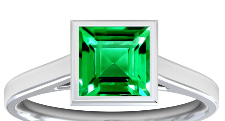 Bezel Set Square Cut Emerald Solitiare Ring (1.05cttw)