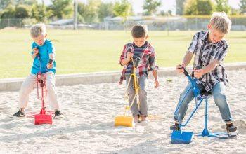 Heavier toy excavator for sandbox – Children’s Needs