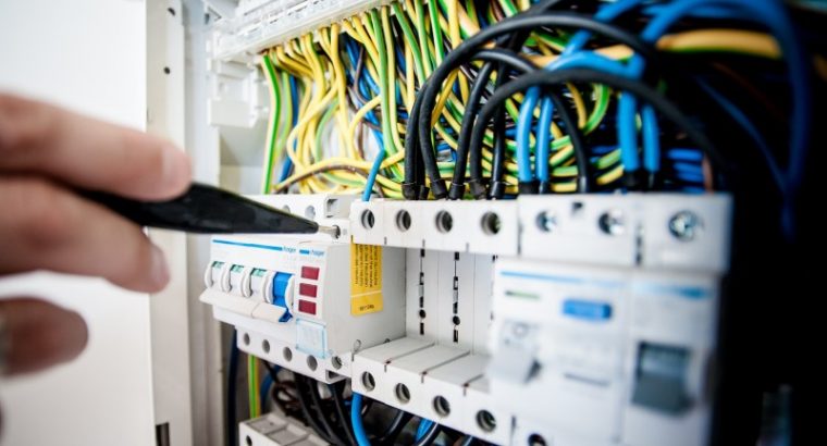 Get the Best Electrician services in Cranbourne