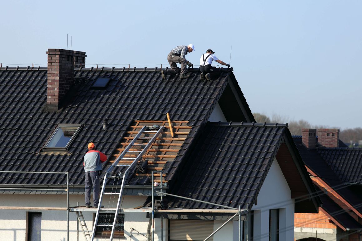 Looking For a Trained Handyman For Roof Repair?