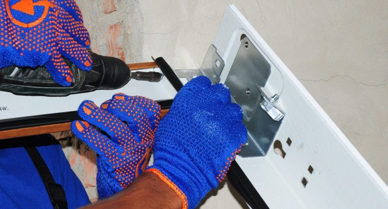 Emergency Garage Door Repair – Make Sure To Contact Experts