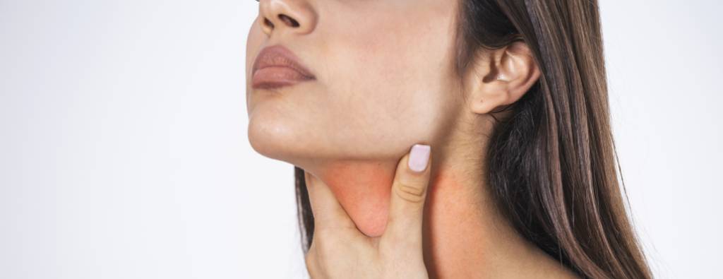 Looking For a Thyroid Surgeon? Dr. Navneet Tripathi Is Best Thyroid Surgeon In Lucknow