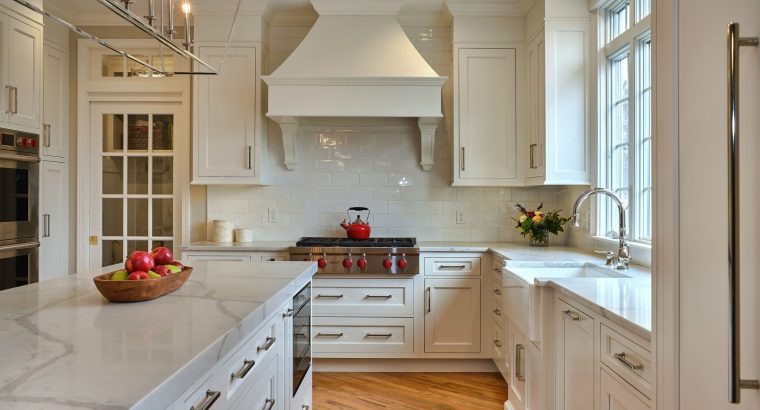 Get Antique White Kitchen Cabinets Minneapolis from GEC Cabinet Depot