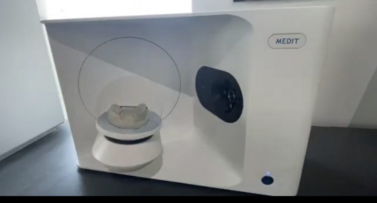 Medit T710 Tabletop 3D Dental Scanner