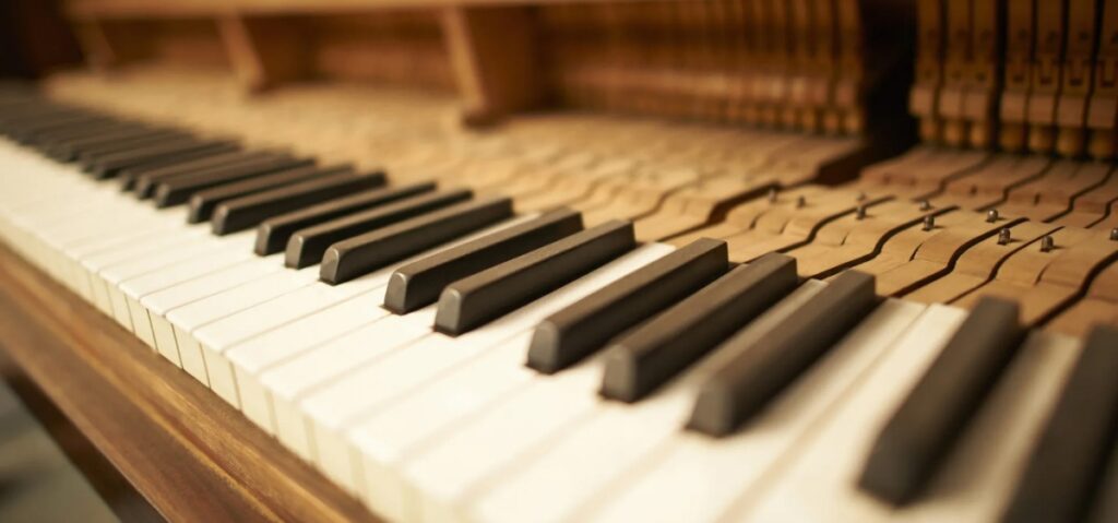 Piano Tuner in Farnborough | Best Piano tune
