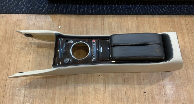 BENTLEY CONTINENTAL FLYING SPUR 2012 ARMREST CENTER CONSOLE