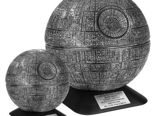 Protect the Memories of Your Loved Ones with Exclusive Cremation Urns for ashes