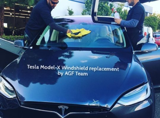 Mobile car glass service