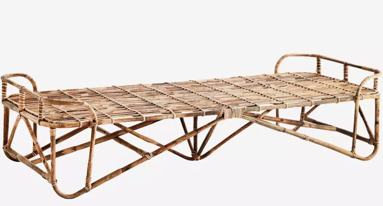 Luxurious Bamboo Daybed & Sofabed – Perfect for Lounge or Garden Retreat!