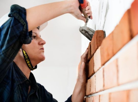 Quick Bricklaying Course: Build Skills Swiftly