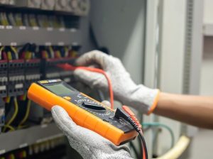 Professional electrician in Dubai