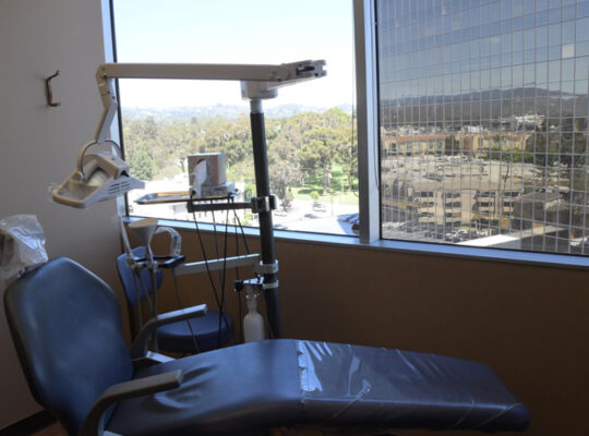 Your Los Angeles Periodontist Near You | Nima Ebrahimi DDS